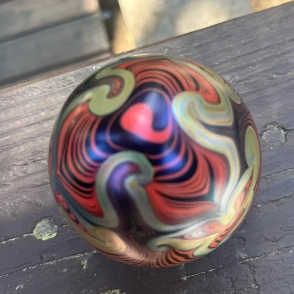 Vintage Vandermark Glass Egg - Picture 9 of 10